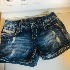 Size 27 Rock Revival shorts